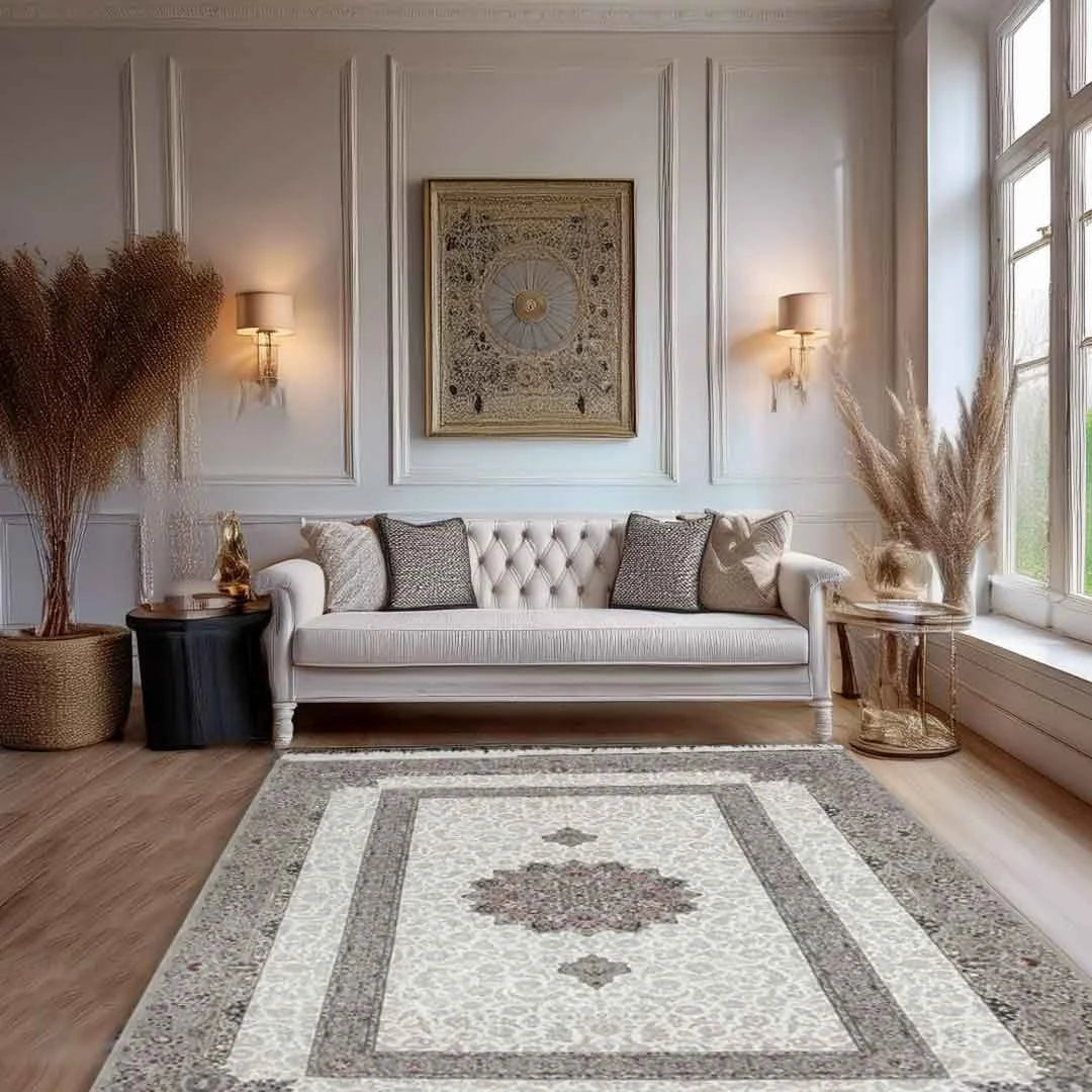 Minyatur Layered Border Palace Rug