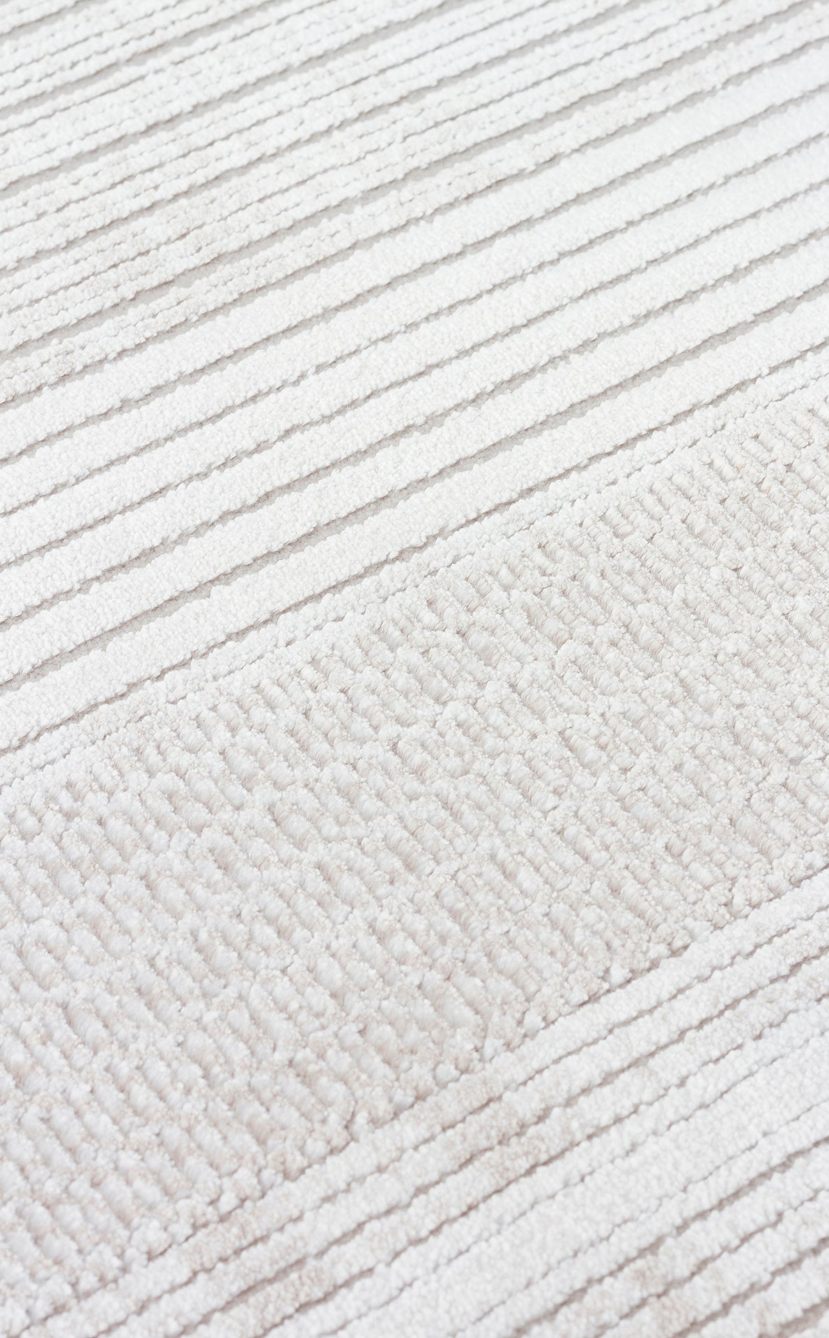 Ivory Depth Lines Rug - Luxurious Turkish Style for Any Room