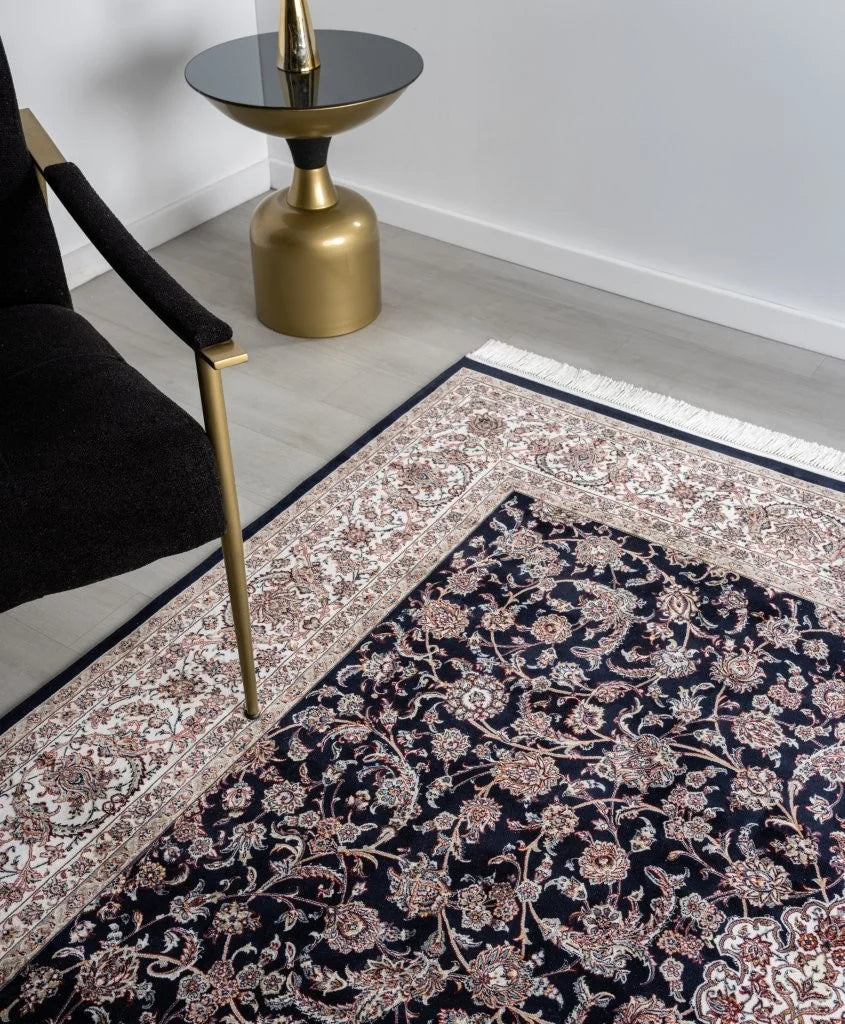 Minyatur Noir Floral Medallion Rug