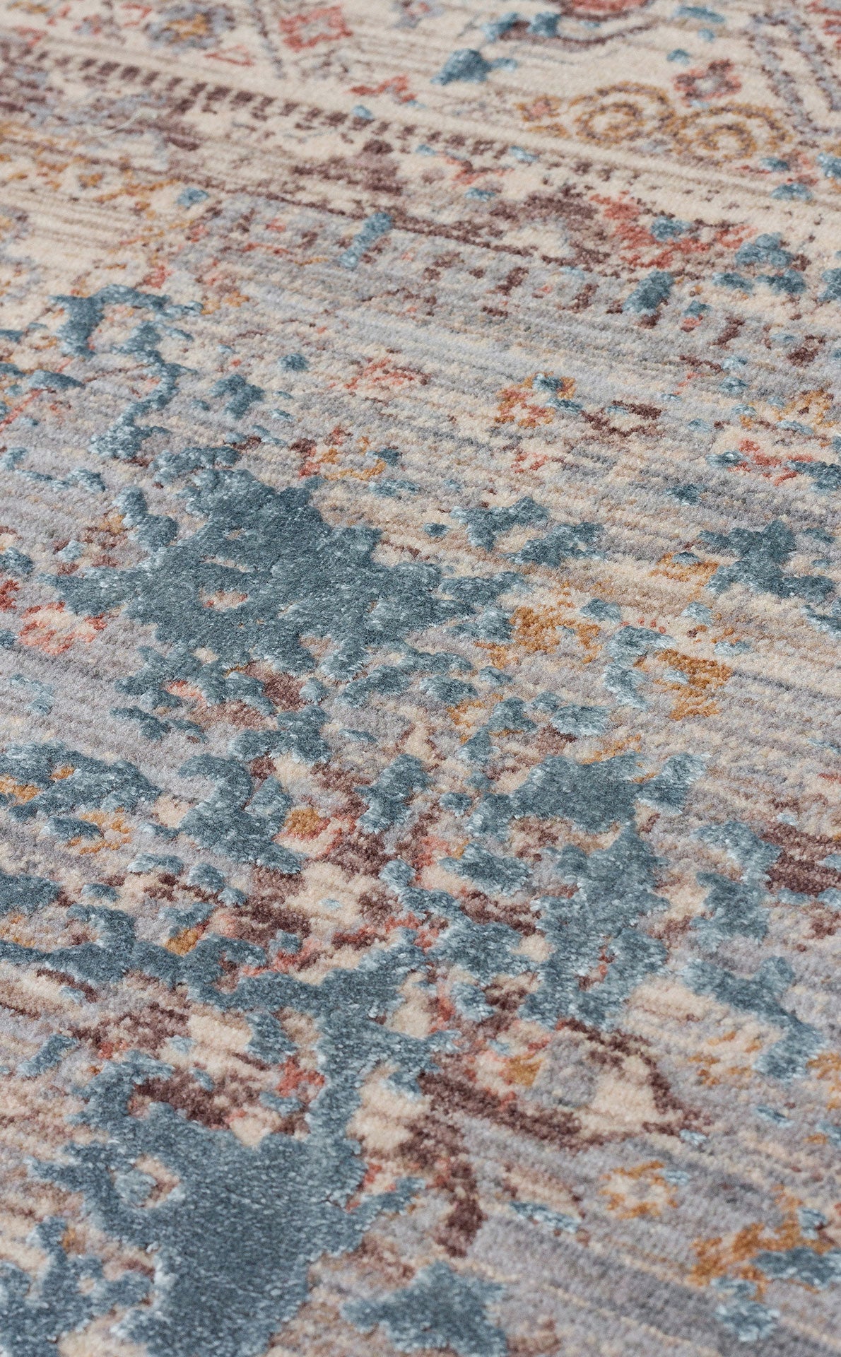 Luxury Ottoman Heritage Fade Rug - Timeless Design, Soft & Durable