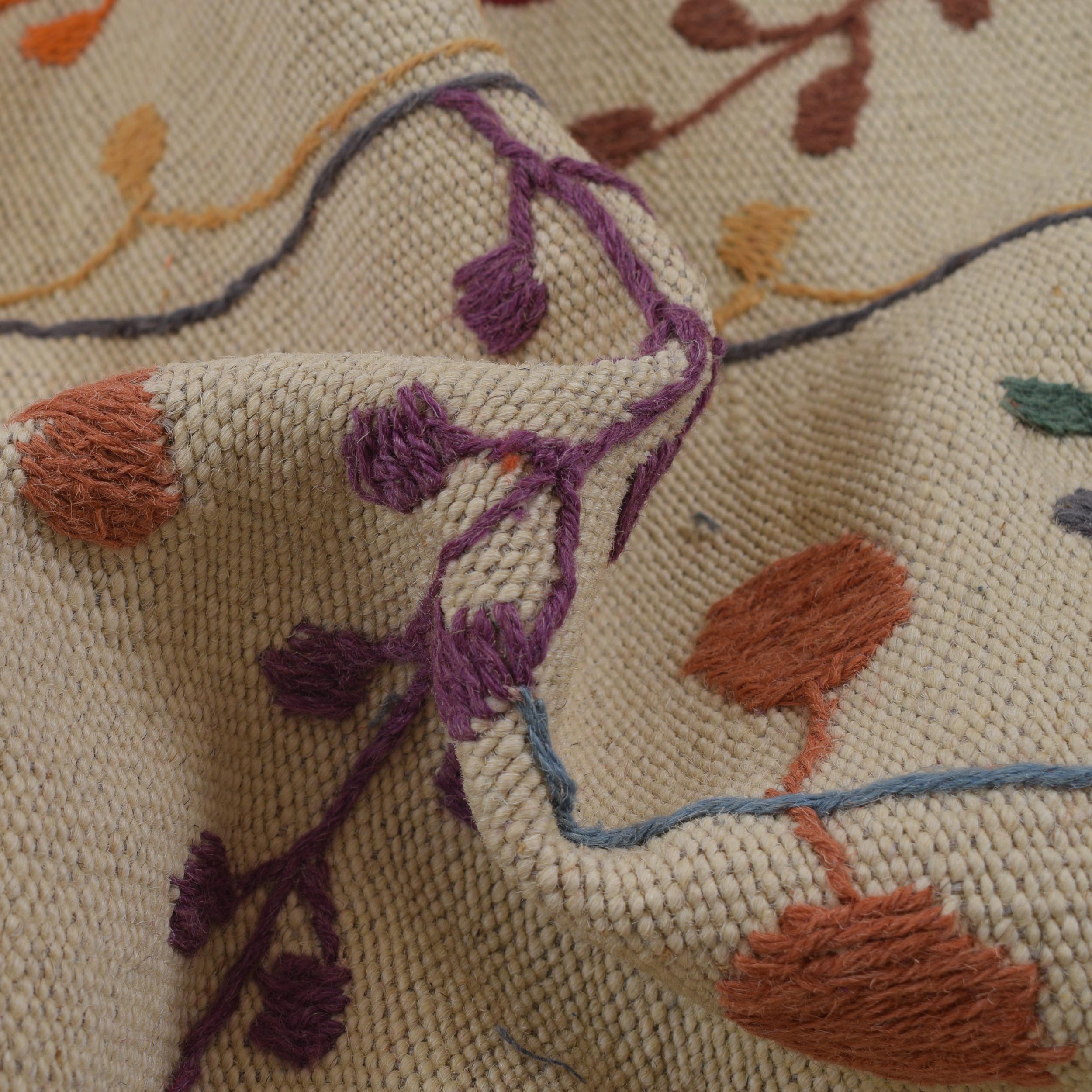 Beige Color Embroidery Flatweave Kilim 5' 3" x 7' 10" (ft) - No. B32080