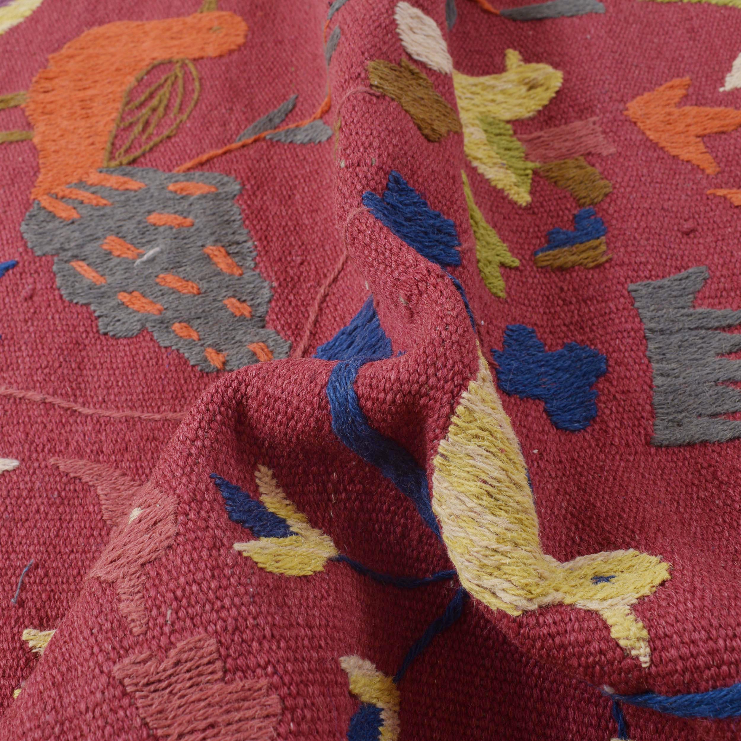 Pakistani Embroidery Kelim 3' 0" x 5' 3" (ft) - No. B32084