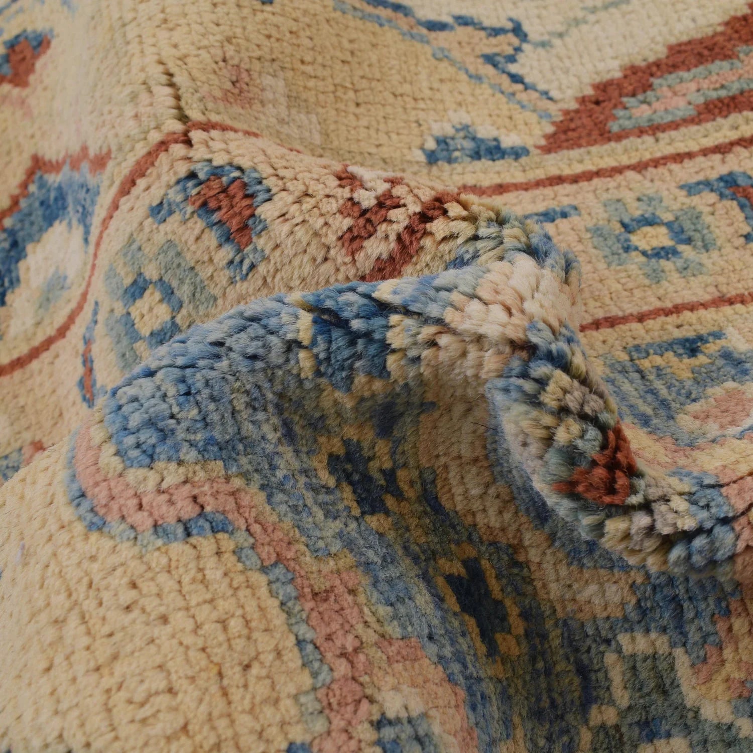 Hand Knotted Persian Design Heriz Rug 258 x 327 (cm) - No. B33052