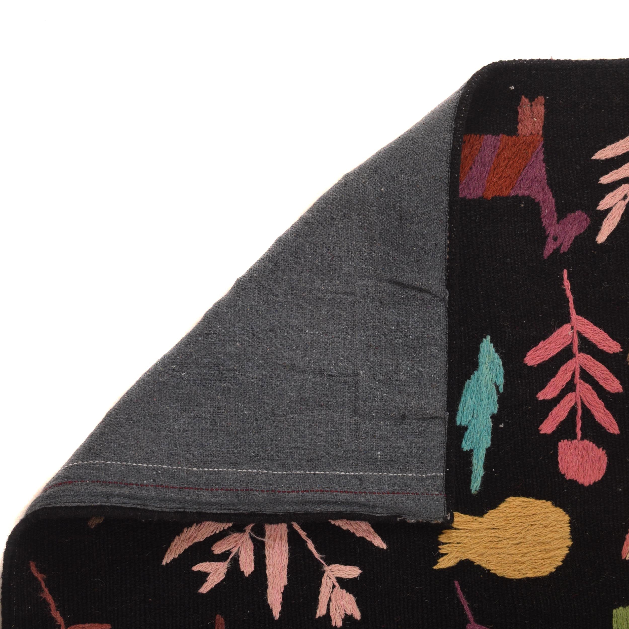 Pakistani Embroidery Kelim 2' 7" x 4' 0" (ft) - No. B34640