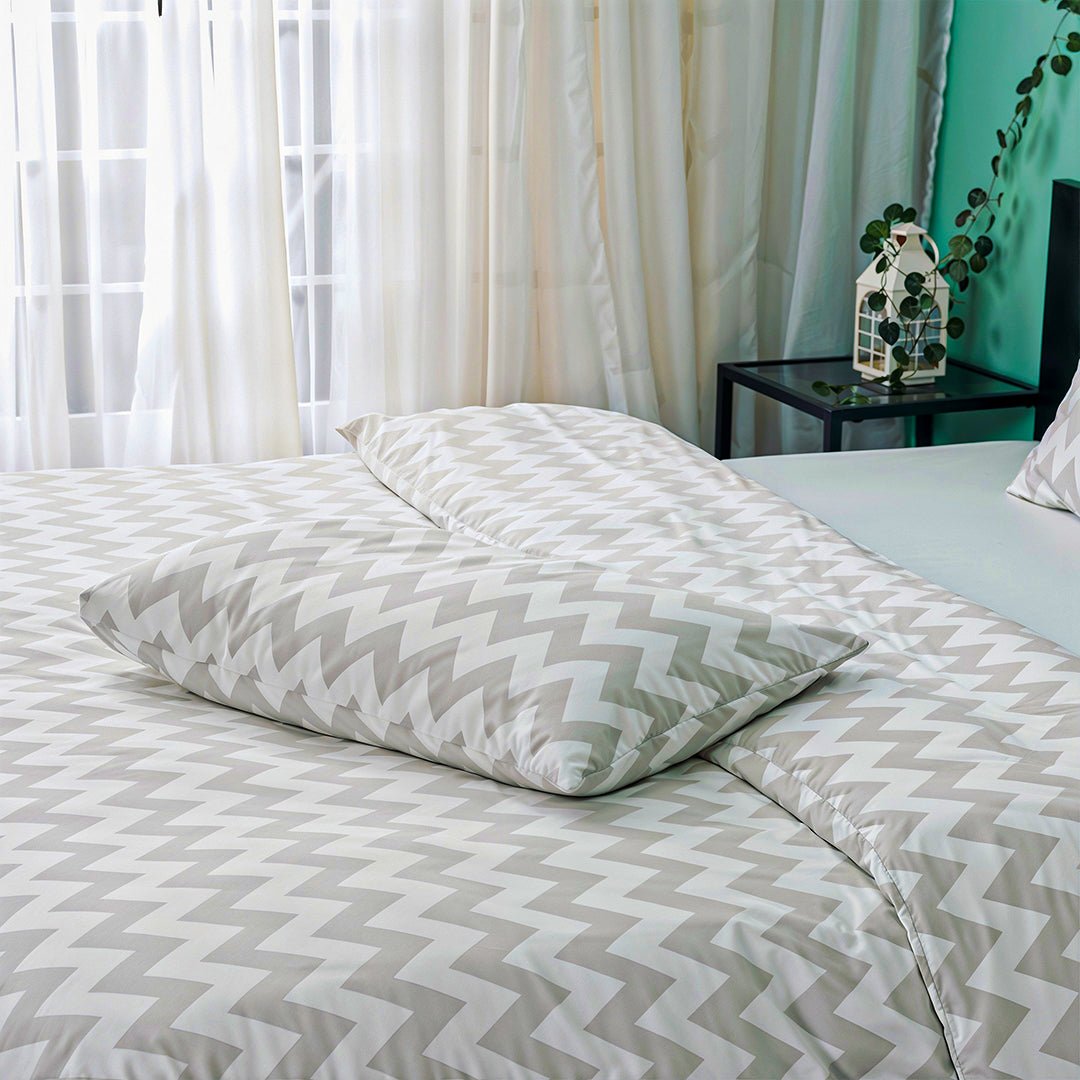 Luxury Cotton Satin Duvet Cover Set – White & Grey Stripes - Aladdinrugs