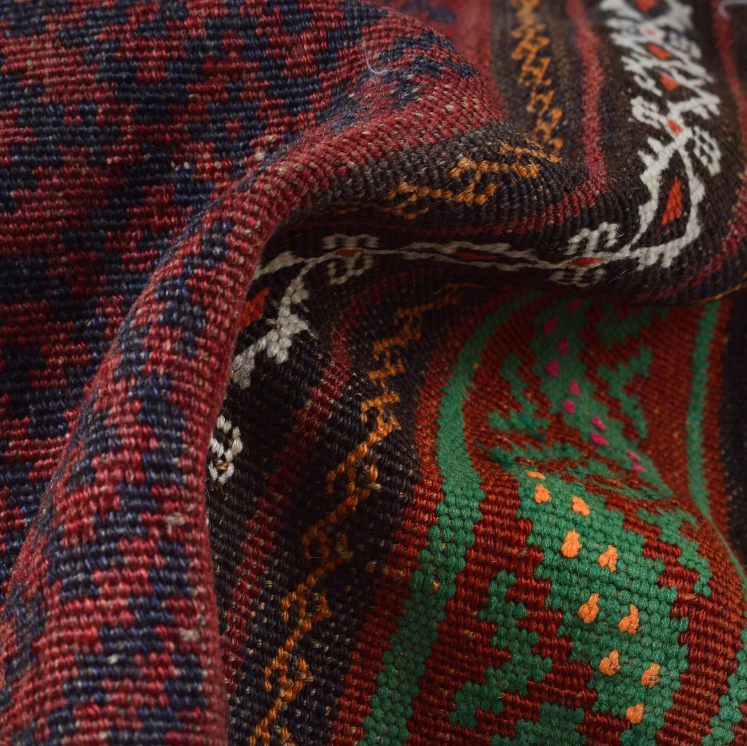 Handmade Natural Wool Dining Room Kilim Rug 155 × 235 cm – No. G23730