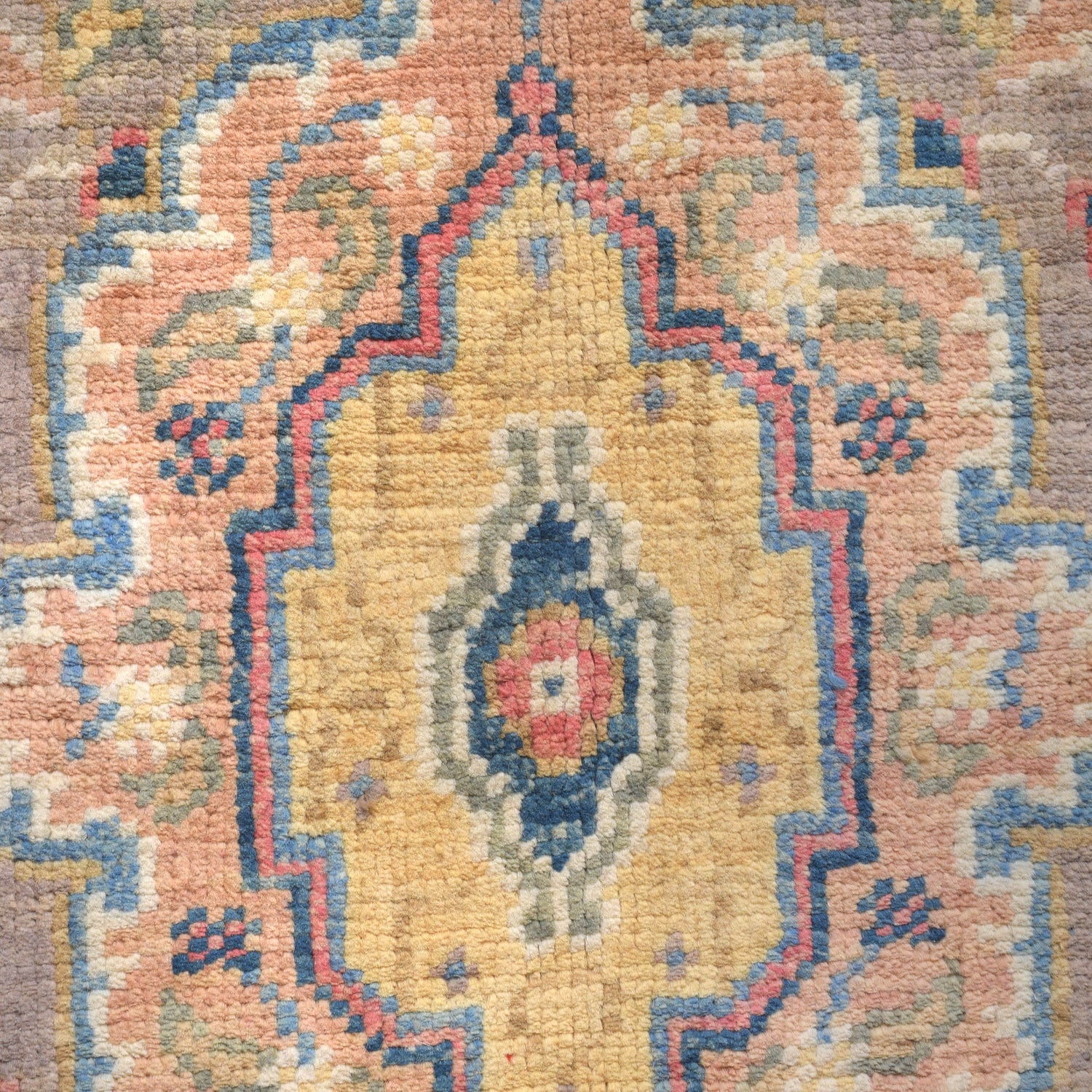 Hand Made Persian Design Heriz Rug 125 x 173 (cm) - No. G27094