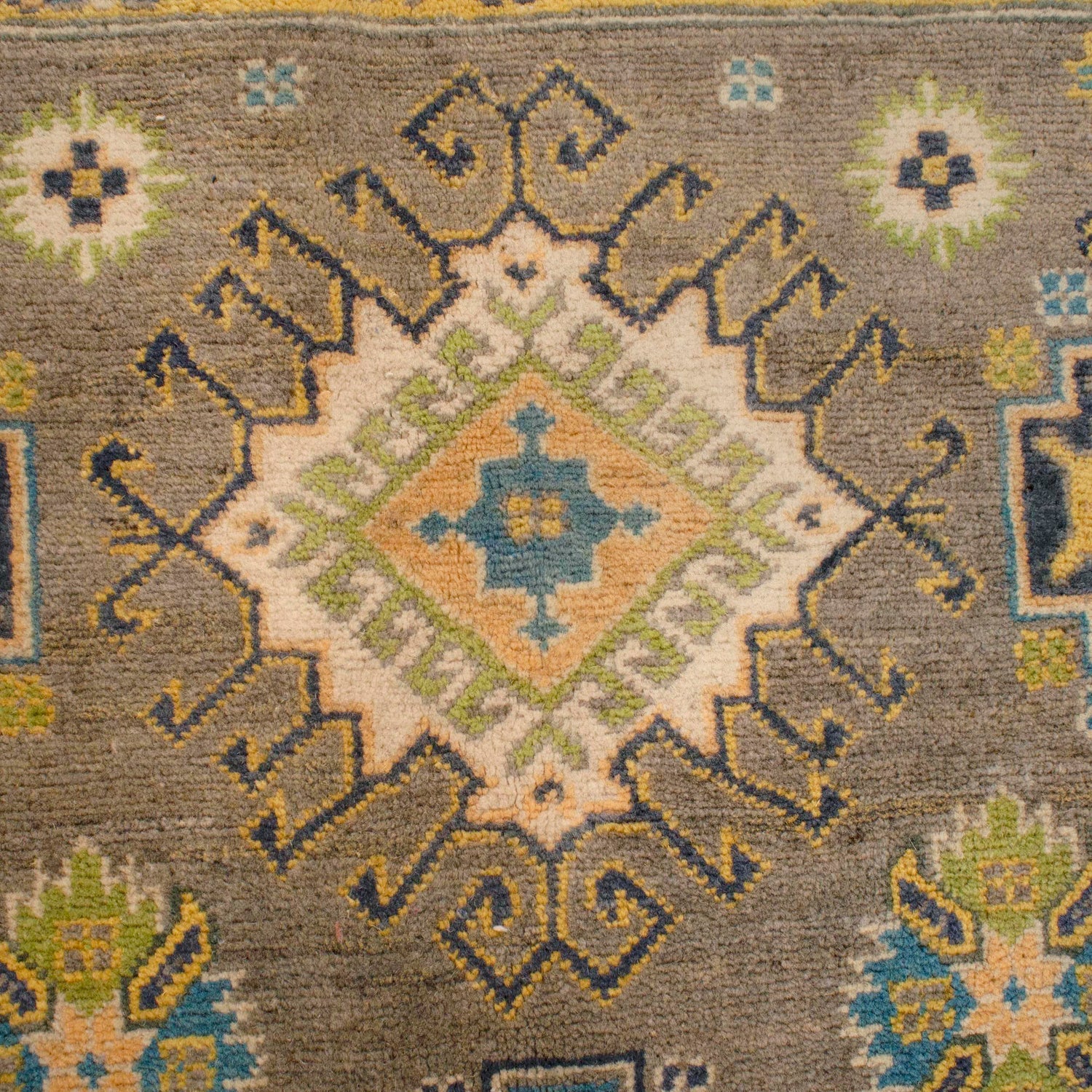 Brown Kazak Rug 177 x 256 (cm) - No. G33098