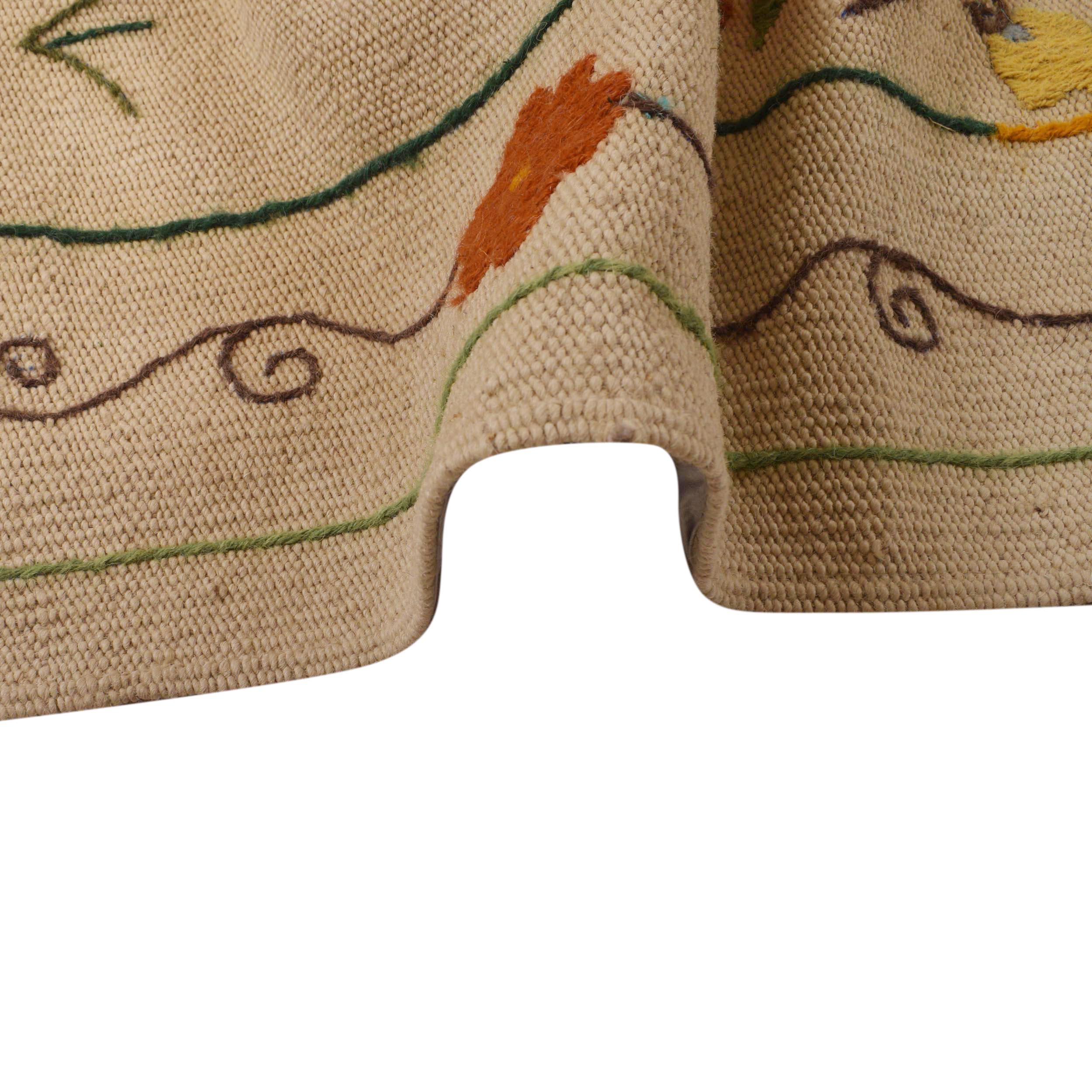 Ivory Color Embroidery Flatweave Kelim 5' 5" x 7' 9" (ft) - No. P34392