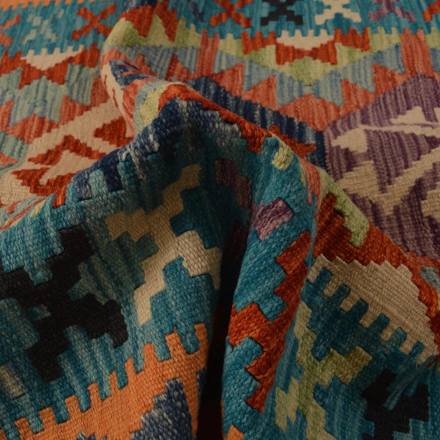 Handmade Vegetable Kilim 126 x 176 cm - No. P34927