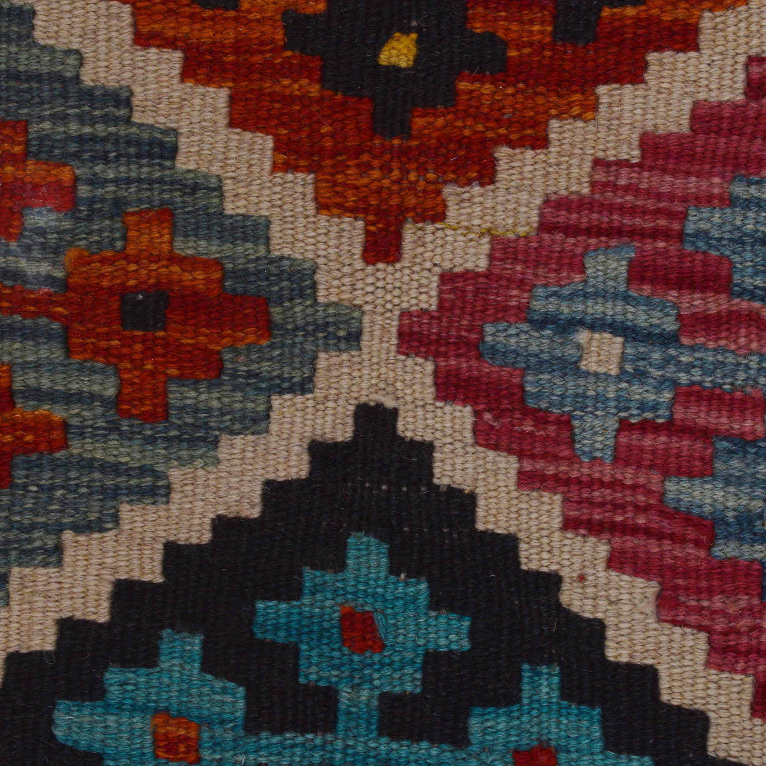 Handmade Wool Area Rug 102 x 143 (cm) (ID P35703)