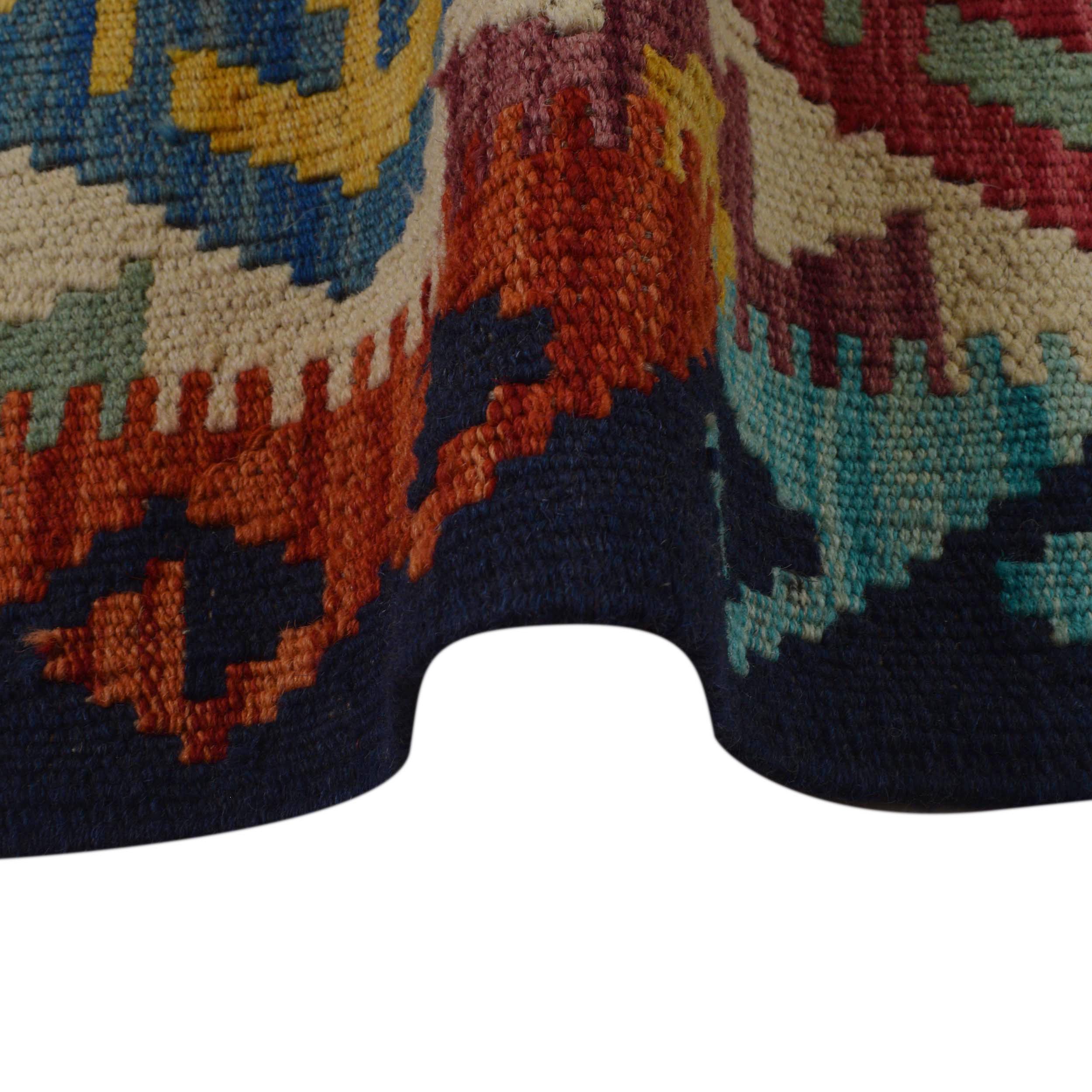 Handmade Vegetable Kilim 5' 8" x 7' 9" (ft) - No. P35993