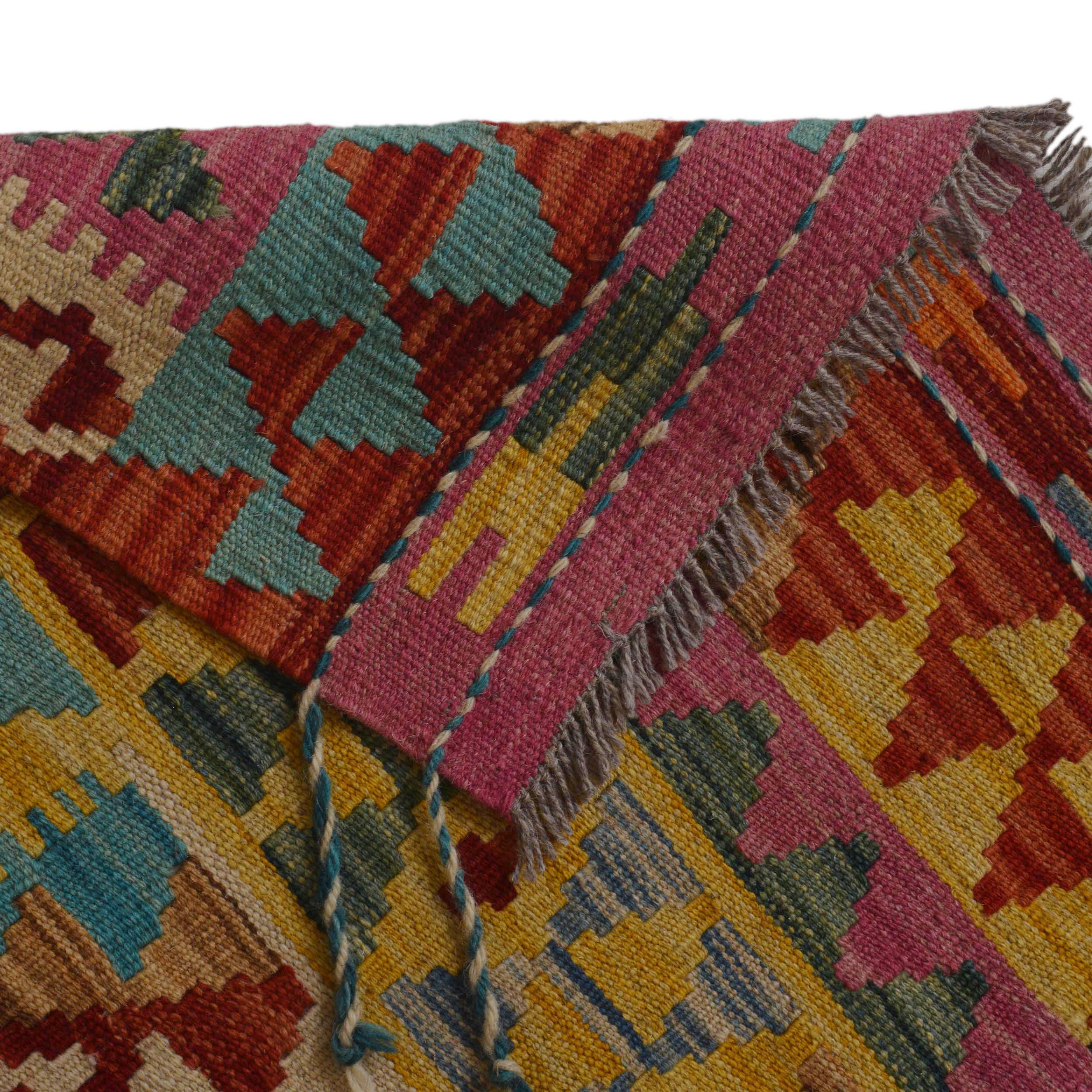 Handmade Wool Kilim Rug 124 x 188 cm (ID P36120)