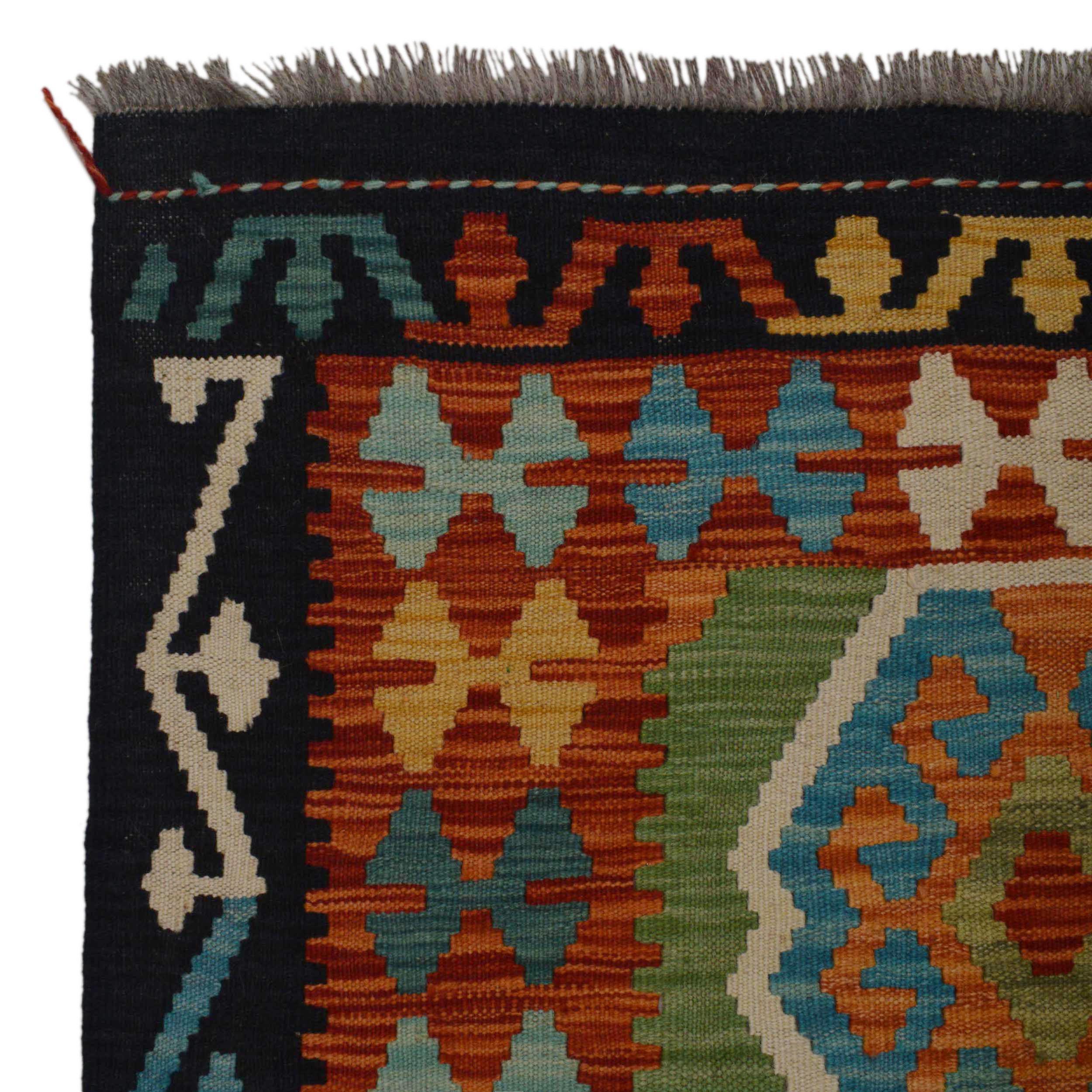 Handmade Wool Area Rug 121 x 187 cm (ID P36121)