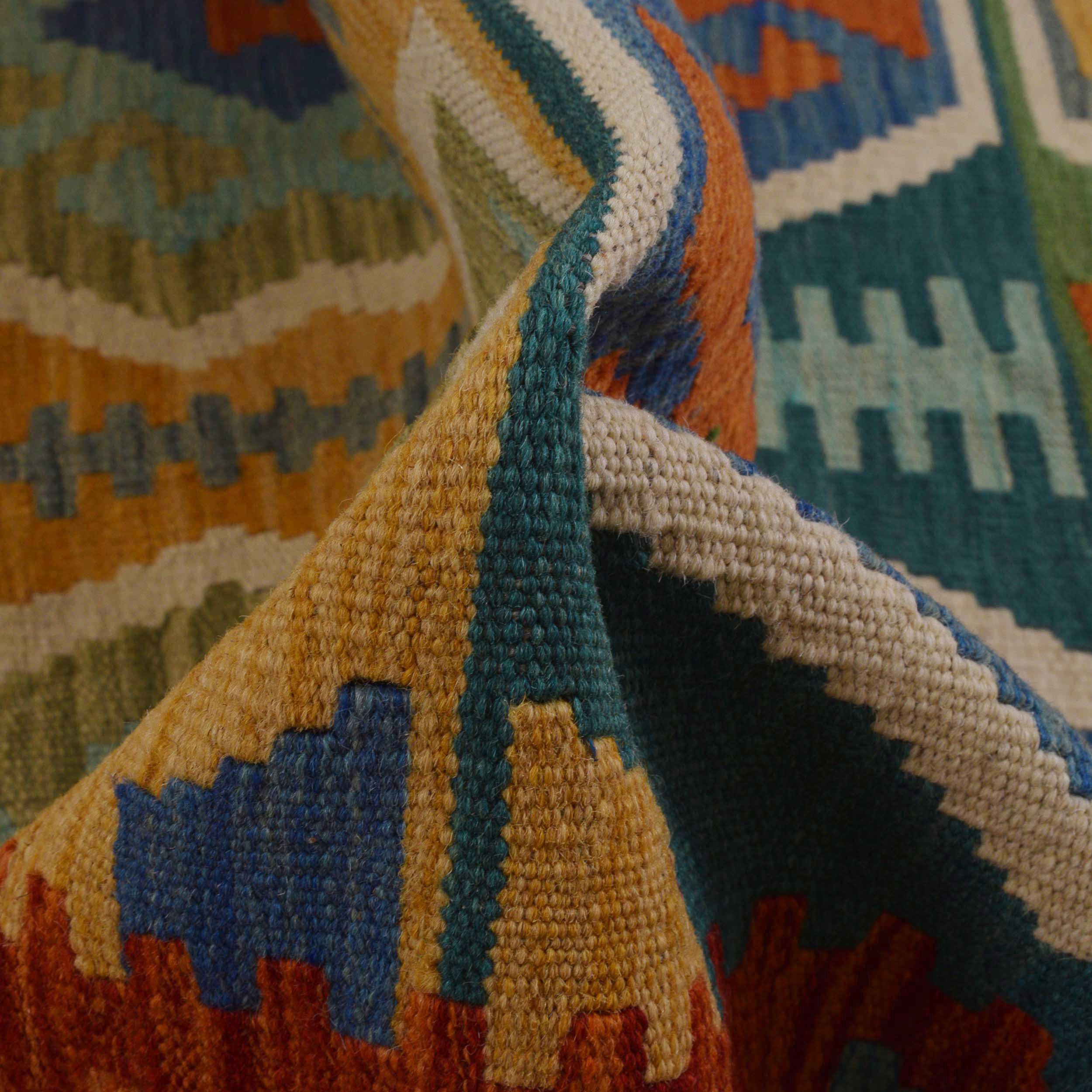 Handmade Wool Kilim Rug 120 x 195 cm (ID 36123)