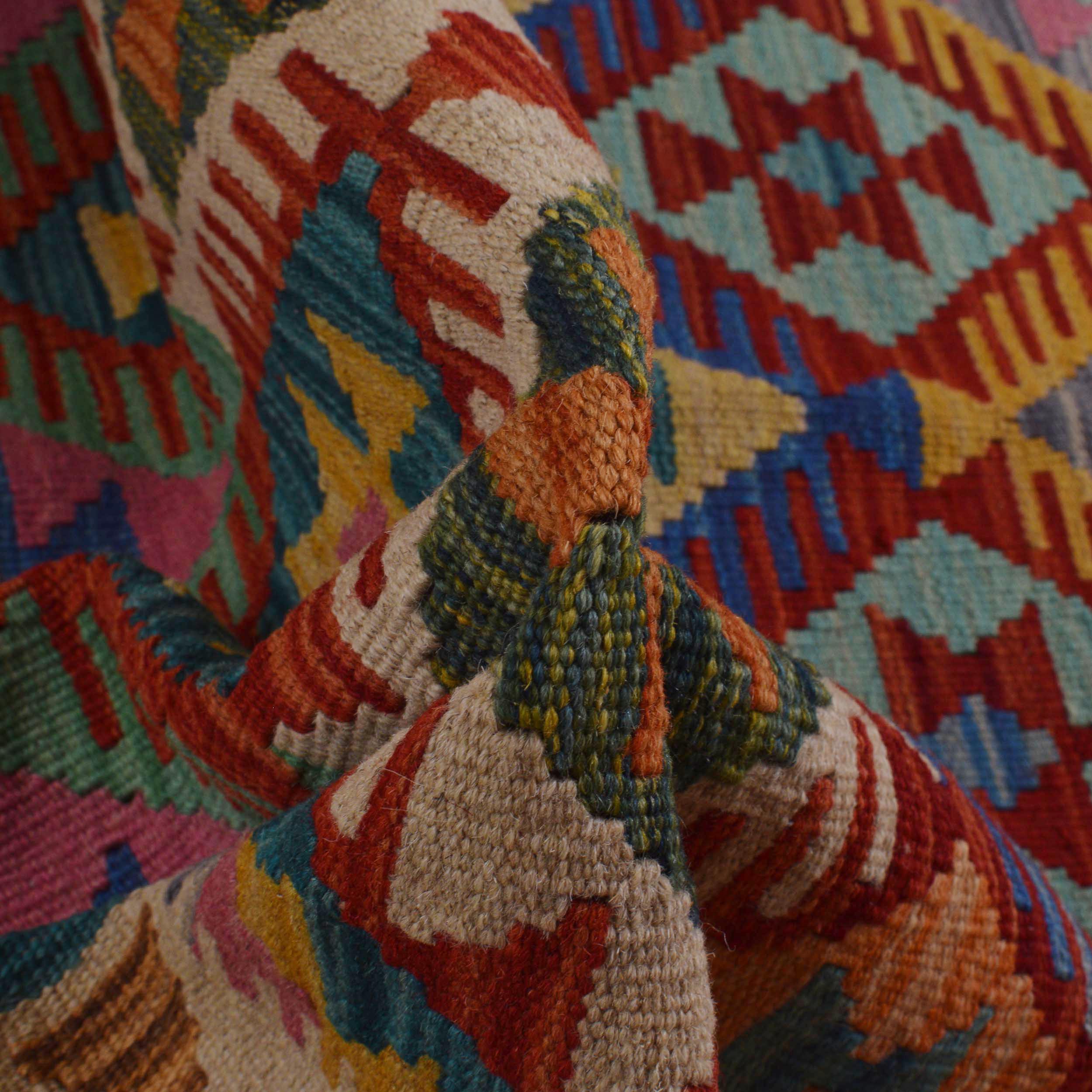 Handmade Wool Kilim Rug 50 x 73 in (ID P36124)