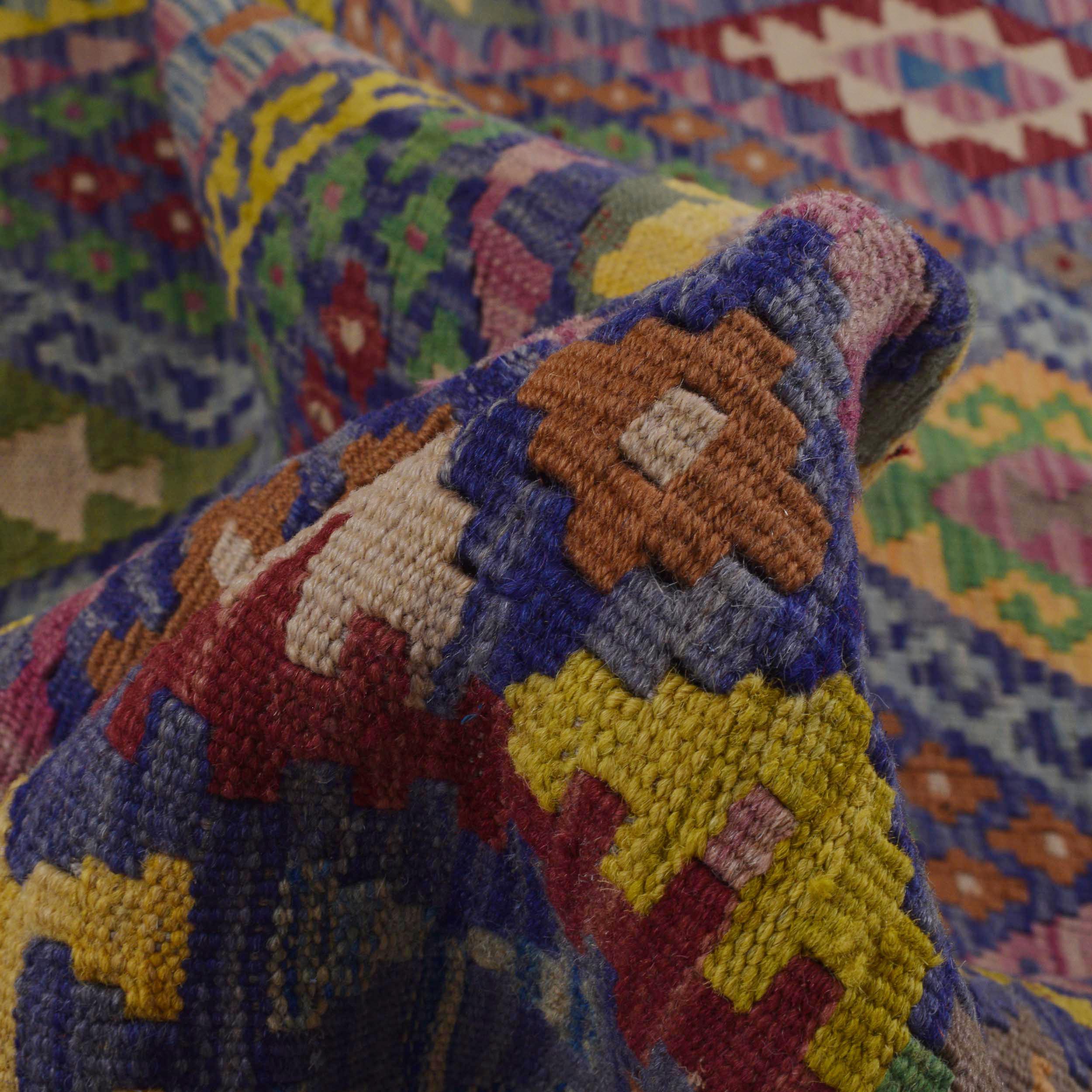 Handmade Wool Kilim Rug 185 x 238 (cm) (ID P36149)