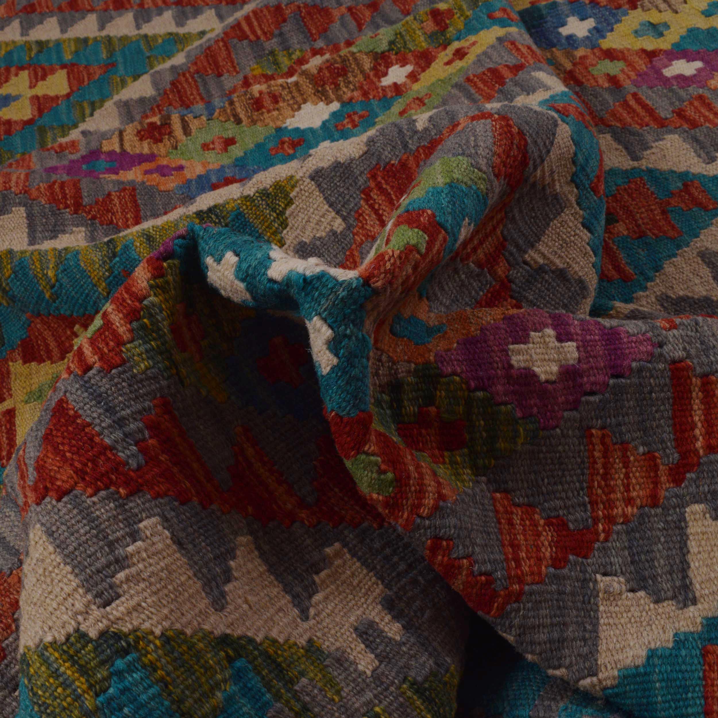 Handmade Wool Kilim Area Rug 75x96 in (ID P36150)