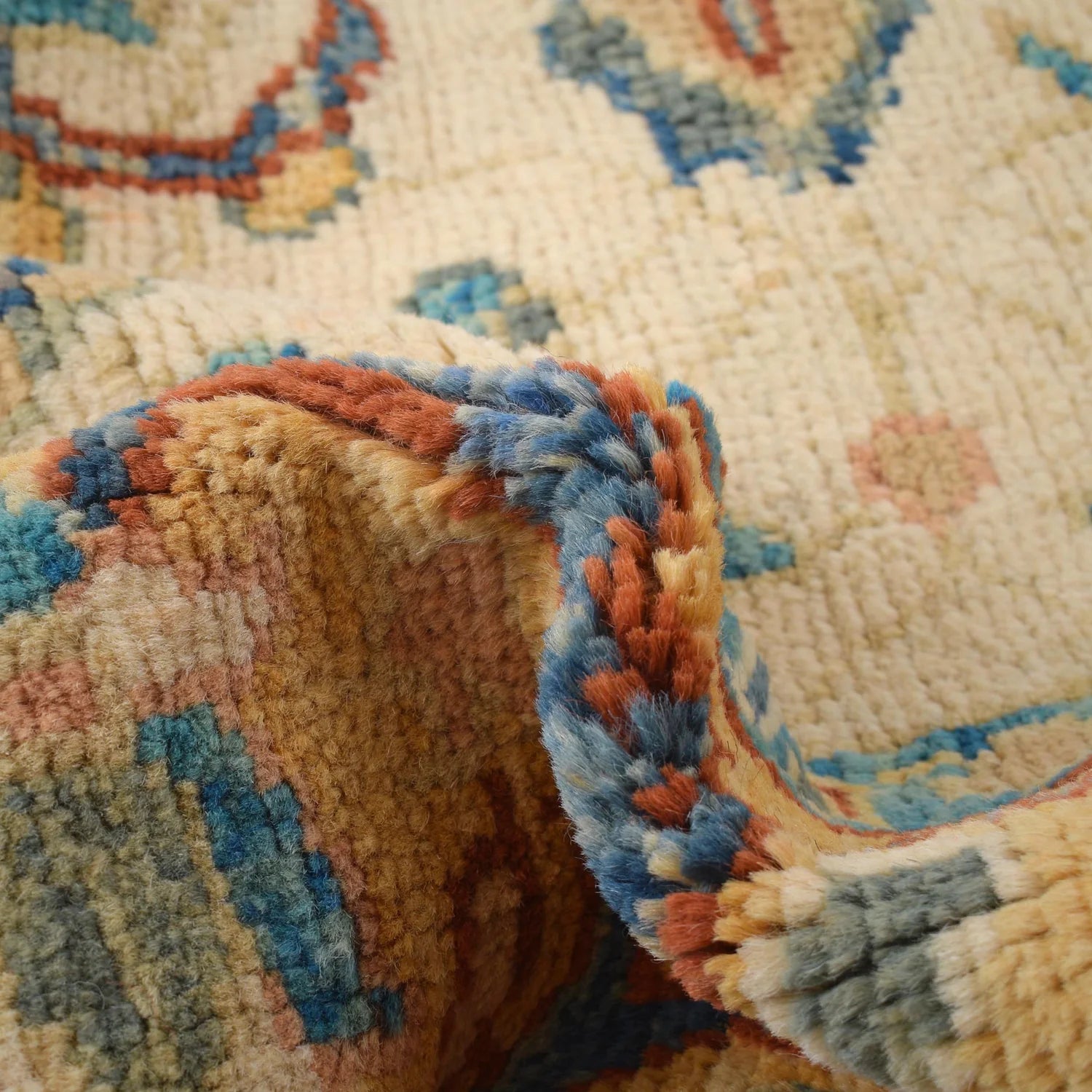 Hand Made Persian Design Heriz Rug 200 x 294 (cm) - No. Y33036